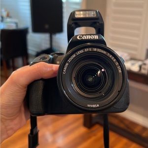 CANON REBEL T5i